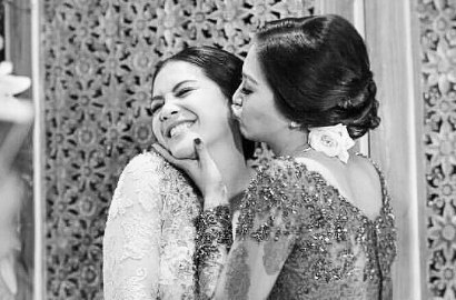 Marsha Tengker Peluk Mesra Tunangan, Senyum Sedih Nagita Bikin Fans Baper