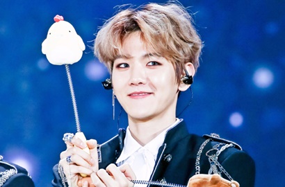 Bangun Tidur, Baekhyun EXO Pamer Kamar Tidur Lewat Instagram Live
