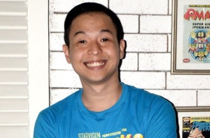 'Cek Toko Sebelah' Resmi 2,5 Juta Penonton, Fans Masih Tagih Ini dari Ernest Prakasa