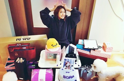 Girang Rayakan Ultah, Bora Sistar Berharap Dapat Hadiah Gong Yoo?
