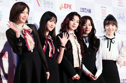 Siap Comeback, Red Velvet Umumkan Track List 'Rookie' dan Rilis Teaser Foto Grup