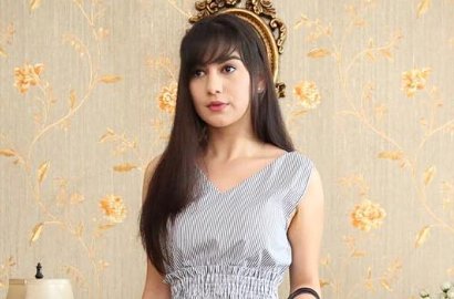 Irish Bella Pamer Foto Gandeng Mesra Cowok, Pacar Baru?
