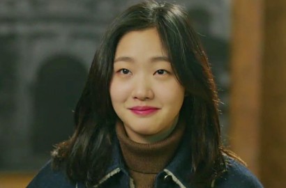 Kim Go Eun Hapus Selfie Tanpa Make Up, Tak Tahan Diolok Jelek?