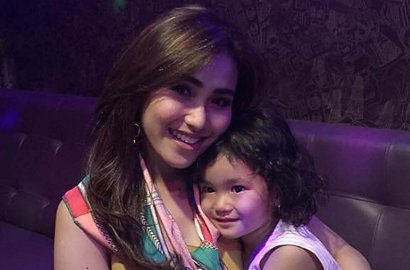 Centil dan Doyan Dandan, Ayu Ting Ting Mulai Arahkan Anak Jadi Model Cilik?