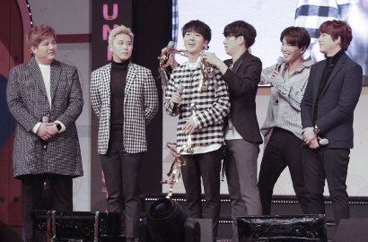 Ditinggal Wamil, Fans Girang Lihat SuJu Akhirnya Kumpul Bareng Siwon cs