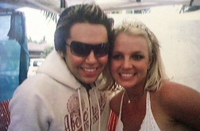 Pria Ini Habiskan Rp 1 Miliar Demi Oplas Mirip dengan Britney Spears