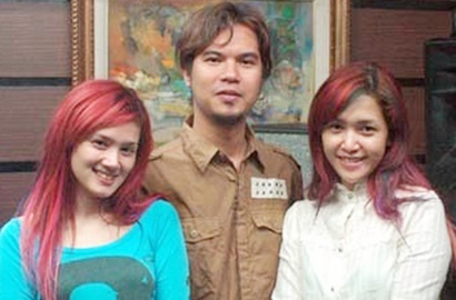 Beredar Foto Lawas Mulan Pepet Ahmad Dhani Meski Ada Maia, Begini Reaksi Netter