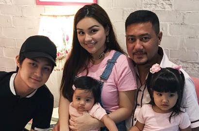 Rassya Bergaya Dewasa Saat Foto Bareng Ibu Tiri Cantik, Netter Malah Keliru Mengira Pre-Wedding