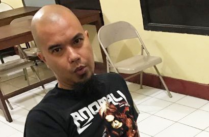 Bikin Ngakak, Foto Dhani Rangkul Dua Nenek Ini Diibaratkan Maia-Mulan Saat Akur
