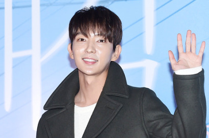 Keren, Fans Sewa Satu Halaman Majalah Hollywood untuk Beri Selamat Lee Jun Ki