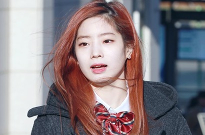 'Tak Datang' ke Acara Kelulusan Dahyun, Twice Malah Siapkan Ini