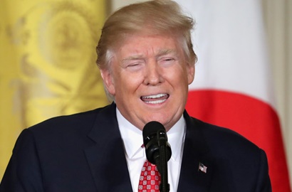 Dibekukan Pengadilan, Trump Siapkan Kebijakan Baru Soal Imigrasi Muslim