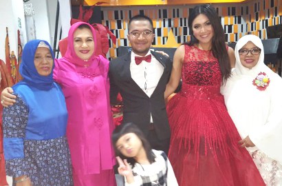 Ihsan Tarore Lamar Denada, Emilia Contessa Ajukan Syarat yang Sulit?