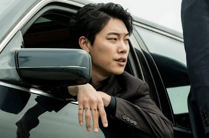 Jadi Rookie Diantara Para Senior, Ryu Jun Yeol Tuai Pujian di 'The King'.