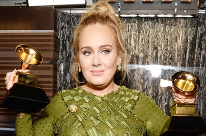 Tak Merasa Berhak Menang, Adele Patahkan Piala Gramofon Grammy Awards