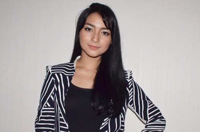 Citra Kirana Jadi Biduan Dangdut di 'Orang-Orang Kampung Duku'?