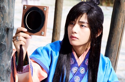 V BTS Meninggal, Rating 'Hwarang' Justru Merosot