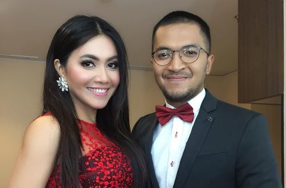 Makin Intim, Denada dan Ihsan 'Idol' Pamer Mesra di Foto Prewedding?