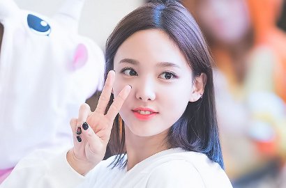 Kocaknya Saat Nama Nayeon Twice Bikin Netter Bingung