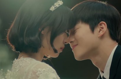 Suho EXO Lamar Hingga Cium Bibir Kekasih di Versi Kedua MV 'Starlight'
