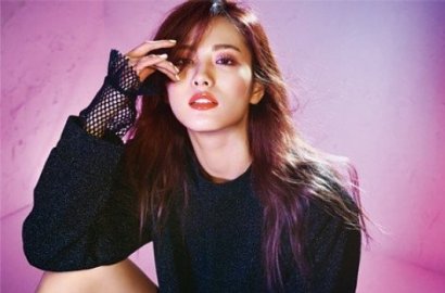 Super Cantik, Nana Jadi Sosok Misterius di Pemotretan 'High Cut'