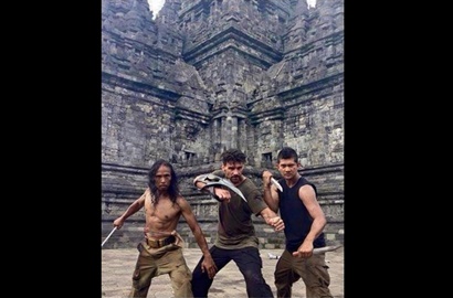 Iko Uwais Tampak Garang di Poster 'Beyond Skyline'