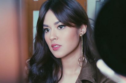 Cantik Pakai Kebaya, Raisa Fitting Baju Pengantin Bareng Hamish Daud?