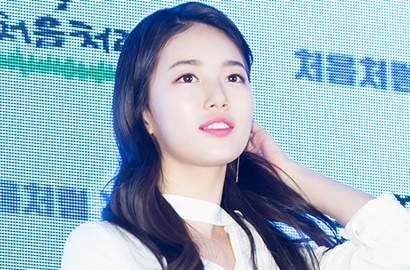 Cantiknya Suzy di Foto Ini Disebut Semanis Coklat, Setuju?