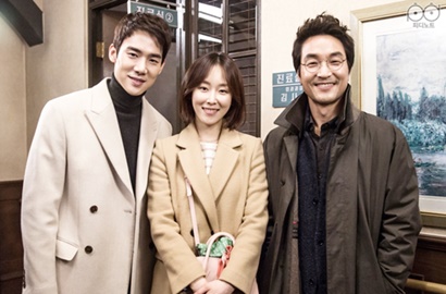 Yoo Yeon Seok cs Reuni Seru Usai Tamat, PD 'Romantic Doctor' Isyaratkan Season 2?