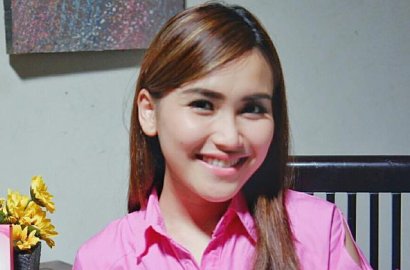 Usai 'Disindir' Ruben Onsu, Ayu Ting Ting Akhirnya Jenguk Julia Perez