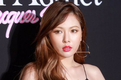 Tampil Seksi di Dior Event, HyunA Disindir Implan Dada