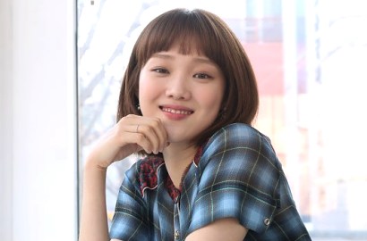 Pamer Pemotretan di Bali, Begini Cara Lee Sung Kyung Lepaskan Stres
