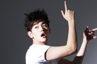 Curhat Kesal di Twitter, Eric Nam Isyaratkan Ada Konflik dengan Agensi?