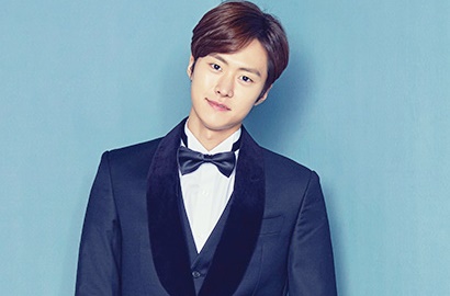 Gong Myung Coba Make Up Ala EXO di 'Song Ji Hyo's Beauty View', Berhasil?