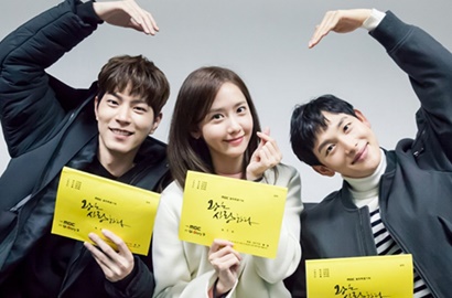Begini Awal Cinta Segitiga Siwan, Yoona dan Hong Jong Hyun di 'The King Loves'