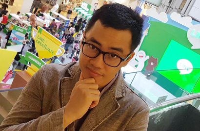 Lepas Status Duda, Dennis Adhiswara Nikahi Sang Manajer