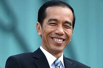 Belanja di Senayan, Jokowi Pilih Sendiri Buku untuk Hadiah Anak Sekolah