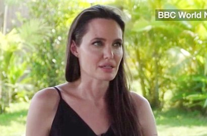 Mengaku Sulit Bercerai dari Brat Pitt, Angelina Jolie Menangis Terisak