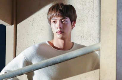 Bukan Promosi Album Baru, Jin BTS Malah Narsis Pamerkan Ini