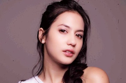 Seksi Pakai Baju Ketat Ini, Pevita Pearce Bikin Netizen Terhipnotis