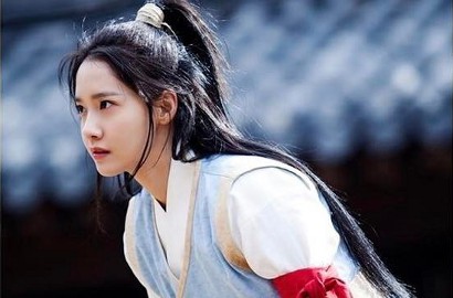 Yoona Akui Musim Dingin Jadi Hal Terberat Saat Syuting 'The King Loves'