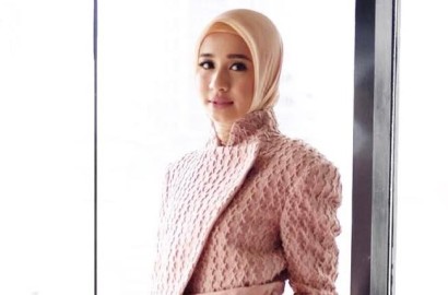 Laudya Cynthia Bella Dapat Kejutan Ultah ke-29 Lebih Awal di Malaysia