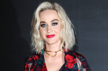 Hilangkan Grogi Saat Tampil di Brit Awards 2017, Katy Perry Minum Obat?