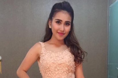 Asisten Dituding Jadi Admin Haters Nagita, Ayu Ting Ting Pilih Kabur Takut Ketahuan?