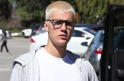 Disangka 'Ngompol' di Celana, Justin Bieber Tertawakan Diri Sendiri