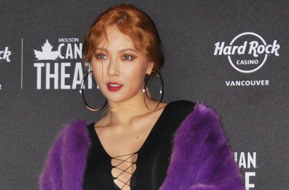 Tak Perlu Buka-Bukaan, Intip Pose Seksi HyunA di Majalah Fashion Ini