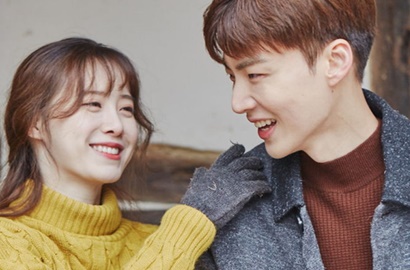 Sayang Mertua, Ahn Jae Hyun Bawa Seabrek Hadiah di 'Honeymoon Diary'