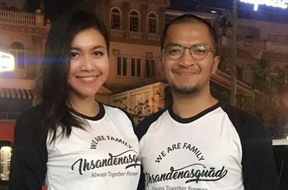 Serasi Pakai Gaun Pengantin, Denada dan Ihsan Tarore Diam-Diam Menikah?