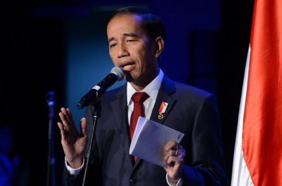 Sambangi WNI di Australia, Hebohnya Jokowi Bagi-Bagi Sepeda