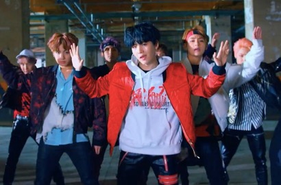Manjakan Fans, BTS Rilis Video Performance 'Not Today' Spektakuler Berdurasi 8 Menit